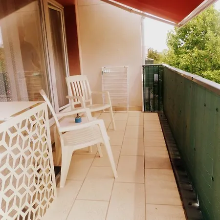 La Houblonniere Standing Et Confort A 콜마